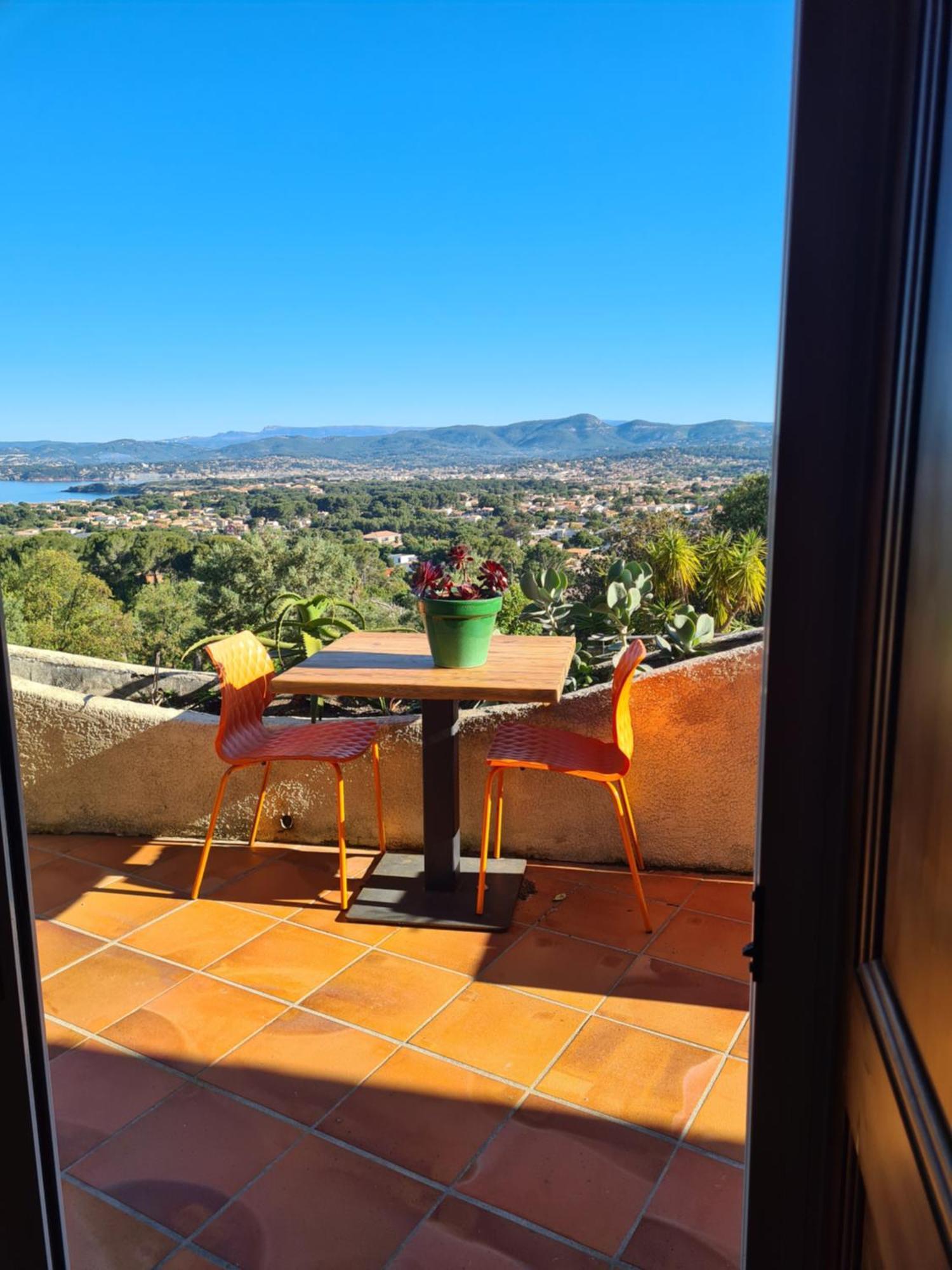 Villa M, Chambres D'Hotes, Vue Mer, Sauna, Piscine A Six-Fours Сис-Фур-Ле-Пляж Экстерьер фото