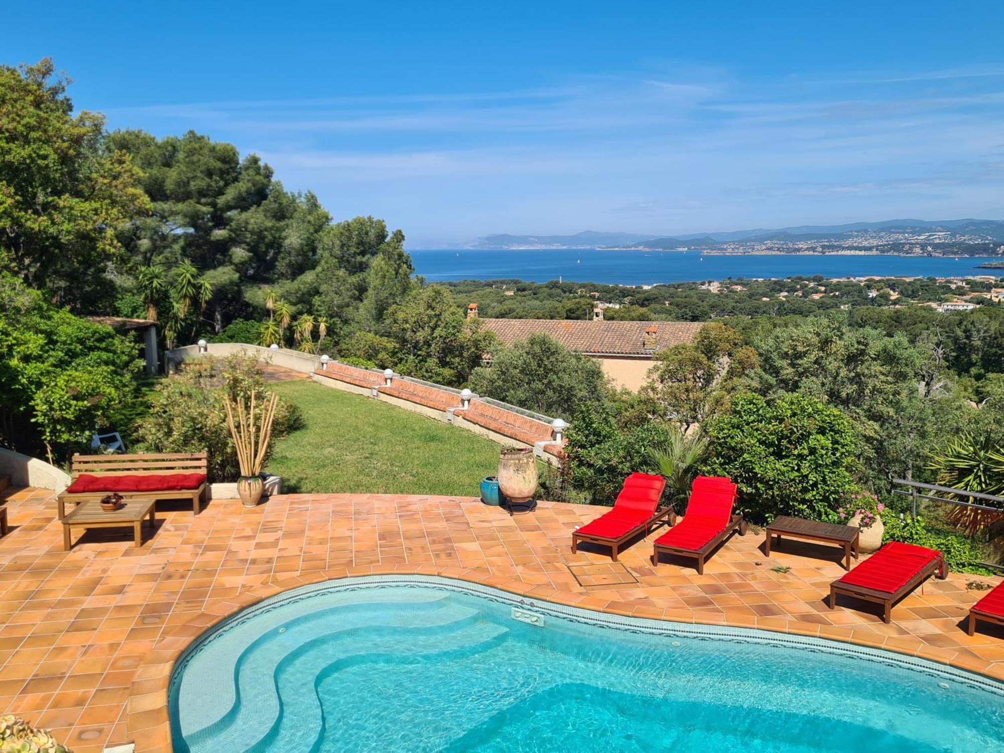 Villa M, Chambres D'Hotes, Vue Mer, Sauna, Piscine A Six-Fours Сис-Фур-Ле-Пляж Экстерьер фото